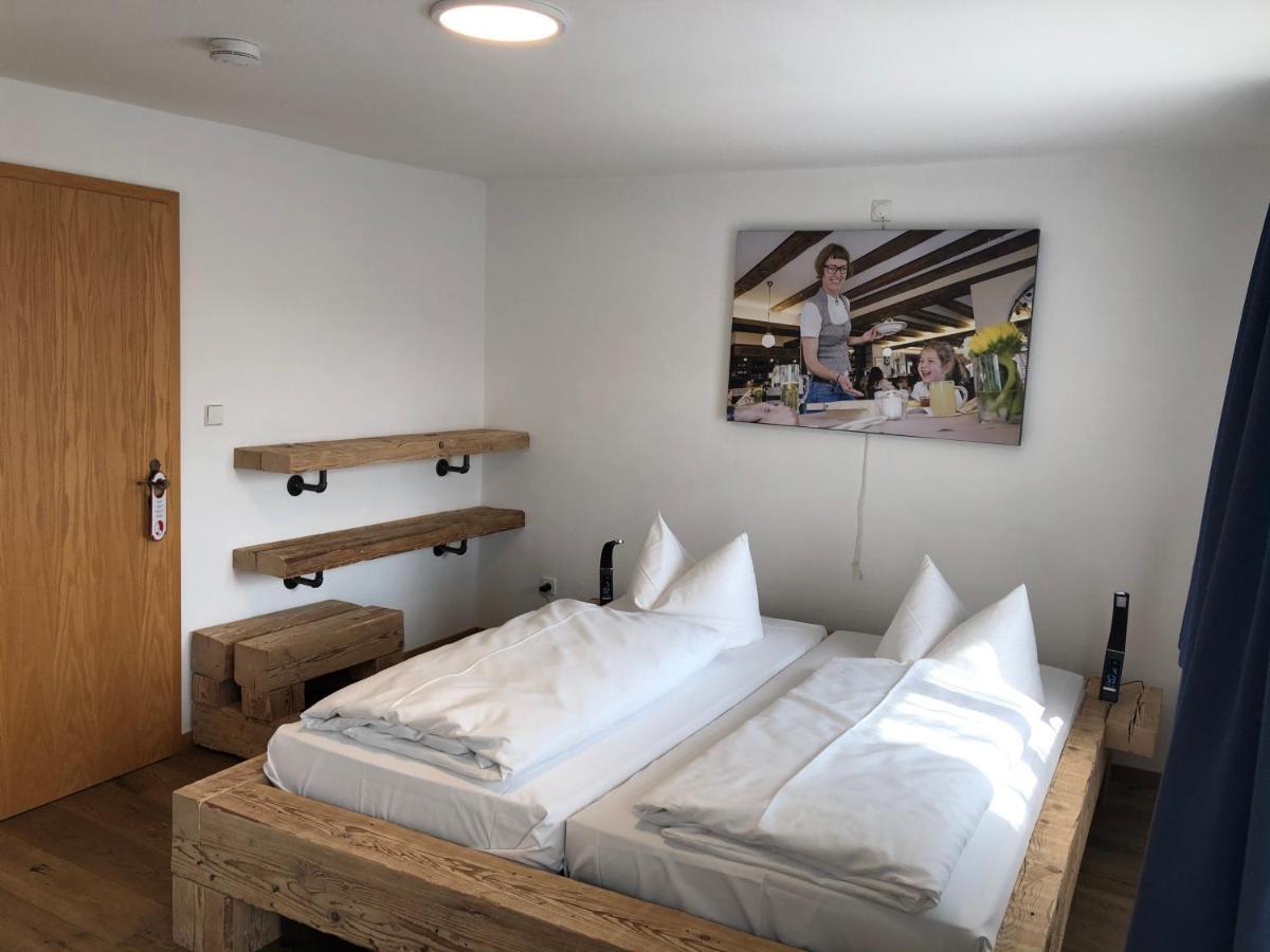 Double Room with Shared Bathroom,1087310491:JPEG